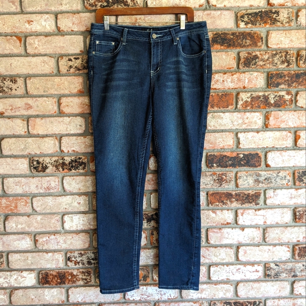 Earl Jeans Whiskered Blue Skinny Jeans 12 Detailed Pockets